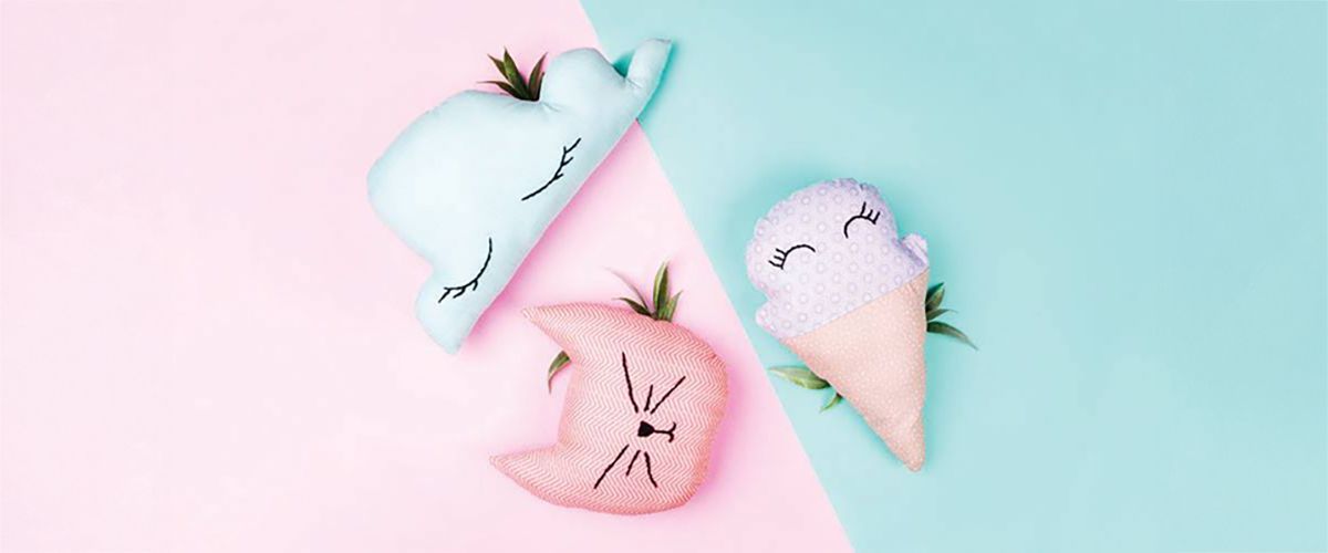 Create Unique-Shaped Cushions: 5 Creative Ideas for Your Decor